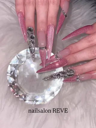 ロング 渡邊 ゆめののネイルデザイン