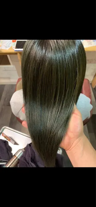 ロング 亀井 翔斗のヘアスタイル