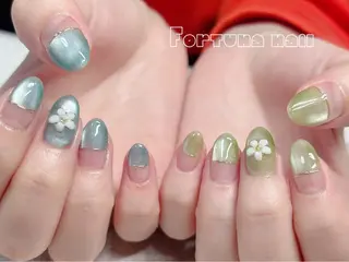 ネイル Nail •Head スパFortunaのネイルデザイン
