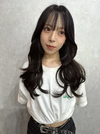 ロング カラー AIRI layer cut hairのヘアスタイル