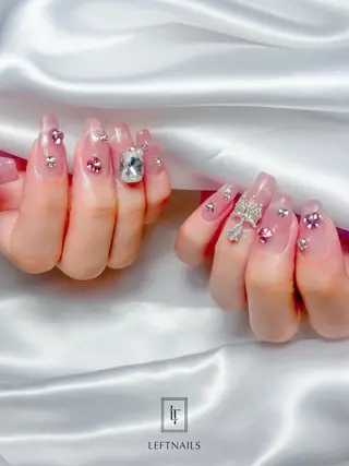 ネイル LEFTNAILS フィルインニュアンスのネイルデザイン