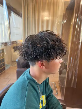 ミディアム パーマ メンズ メンズカットパーマ ✂️ JOYAのヘアスタイル