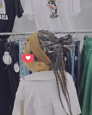 ヘアアレンジ un par unの眉毛・アイブロウイメージ