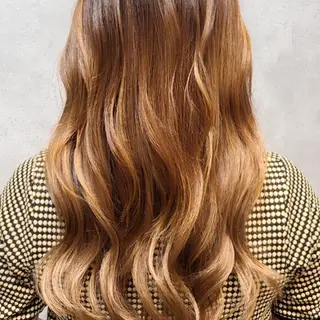 ロング 西田 理沙のヘアスタイル