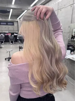 カラー Asami／名古屋／ ハイトーン／デザインのヘアスタイル