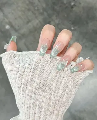 カラー AIN Nailのネイルデザイン