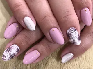 ネイル 中川 愛理のネイルデザイン