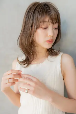 ミディアム Anthurium 吹田💐のヘアスタイル