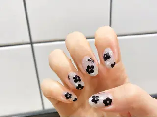 ネイル クレアラルーチェ京橋店所属・よしの りえのネイルデザイン