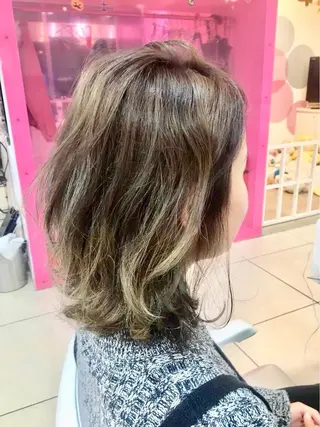 ミディアム [髪質改善カラー] 佐藤唯花🦋のヘアスタイル