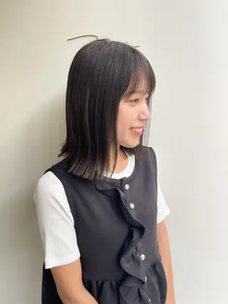 ミディアム カラー 中堀 遥のヘアスタイル