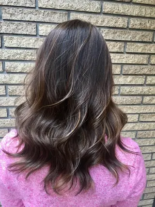 セミロング カラー 長谷川 香織のヘアスタイル