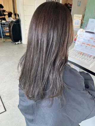 セミロング カラー 渡辺 優のヘアスタイル