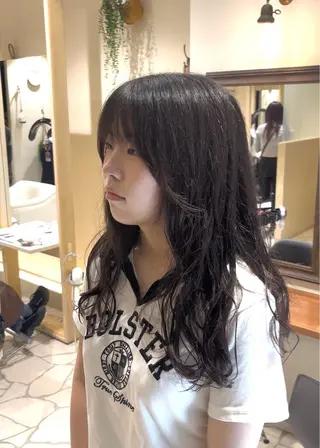 セミロング パーマ 山口 陸のヘアスタイル