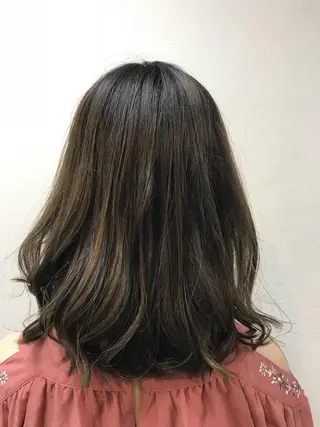 ミディアム カラー 吉森 満俊のヘアスタイル