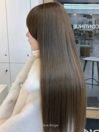 ロング カラー ヘアアレンジ 透け感ベージュ🤎 韓国ヘアtakutoのヘアスタイル
