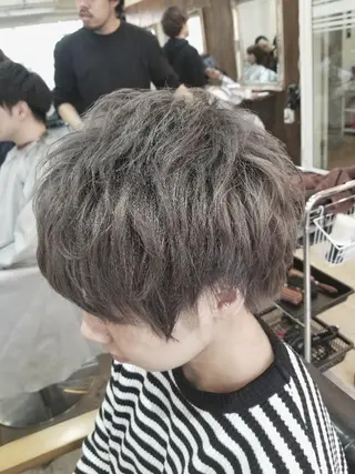 ショート カラー bathair  所属・bathair 持田侑祐のヘアスタイル