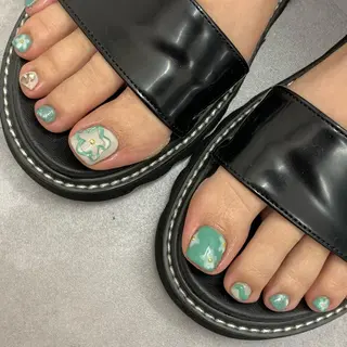 ネイル マキノ ユイのネイルデザイン