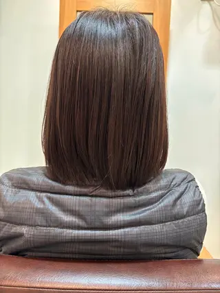 ミディアム 吉井 愛のヘアスタイル