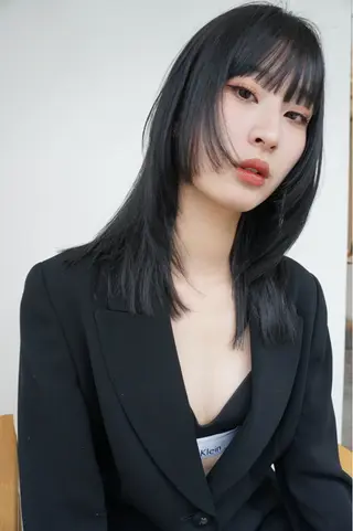 セミロング カラー Pia ツボイ ケイタのヘアスタイル