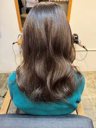 カラー 髪質改善ストレート Airi🪽🫧のヘアスタイル