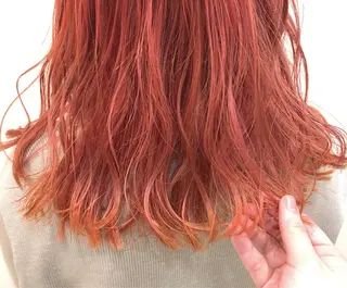 ロング 中川 茜里のヘアスタイル