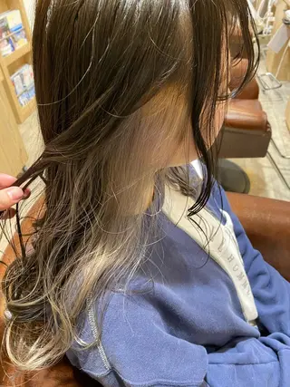 カラー 透明感ブリーチ ハイトーンウエダのヘアスタイル