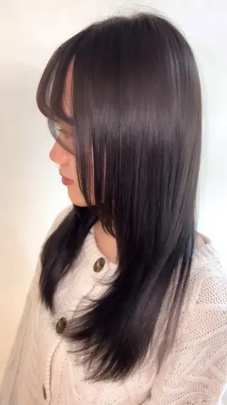 セミロング 勝連 利恵のヘアスタイル