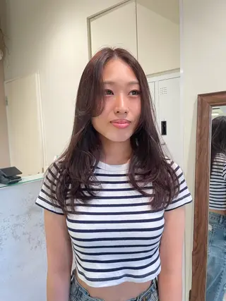 ロング 垢抜け小顔レイヤー オリーブ/スミレのヘアスタイル