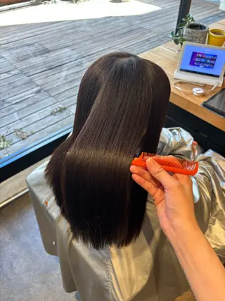 セミロング オリーブカラー/艶髪 🦋kokona🦋のヘアスタイル