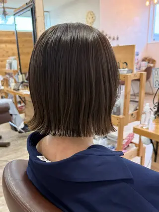 ミディアム カラー 菅野 愛のヘアスタイル