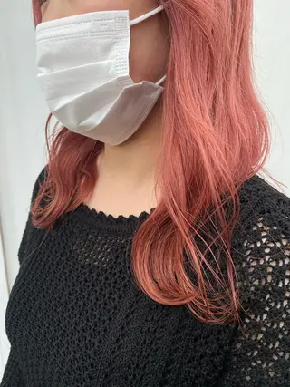 セミロング 小林 朋花のヘアスタイル