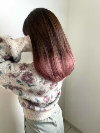 ミディアム カラー 美髪矯正・レイヤー 倉友哉のヘアスタイル