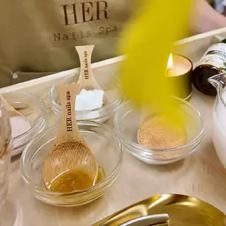 ネイル HerNails  Yokosukaのネイルデザイン