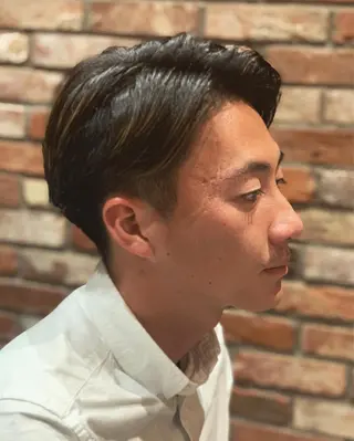 ミディアム 杉本 和大のヘアスタイル
