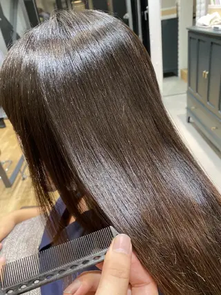 ロング 深夜まで営業中‼️ レム髪質改善のヘアスタイル