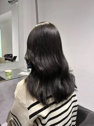 セミロング カラー 表参道♡暗髪♡ 艶カラー♡アユミのヘアスタイル