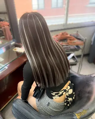 ロング ハイトーンエクステ 🎩カズキ🎩のヘアスタイル
