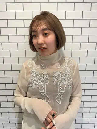 ショート カラー もりしま あやかのヘアスタイル