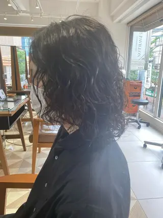 ミディアム カラー パーマ ヘアアレンジ メンズ メンズパーマの巨匠 鈴木純のヘアスタイル