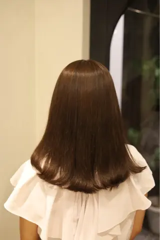 ロング ヒナ/酸性ストレート ・艶カラー🌿のヘアスタイル