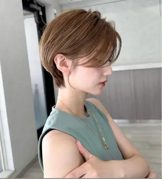 ショート カラー 縮毛矯正 特化生田のヘアスタイル