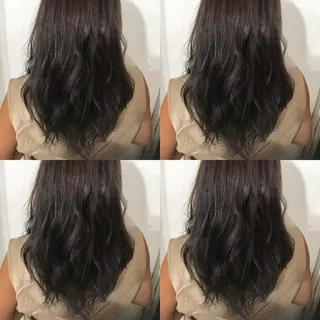 セミロング カラー 小栗 麻衣のヘアスタイル