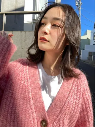 ミディアム レイヤーカット 特化美容師のヘアスタイル