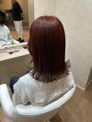 ミディアム カラー 砂野 真璃奈のヘアスタイル