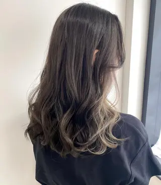 カラー 前田 亮晟のヘアスタイル