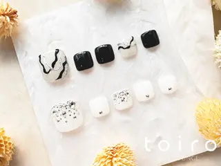 ショート toiro NAILLOUNGEのネイルデザイン