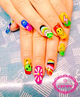 ネイル CROWN プライベートサロンのネイルデザイン