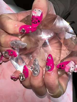 ミディアム YOKOSUKA NAILS💅✨のネイルデザイン