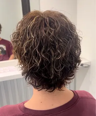 パーマ メンズ 佐々木 輝のヘアスタイル